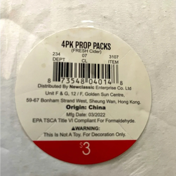 NWT 4pc wood decor prop pack with various sayings & shapes. Black, white & gold. - Picture 2 of 7